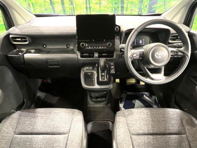 TOYOTA SIENTA HYBRID 2025