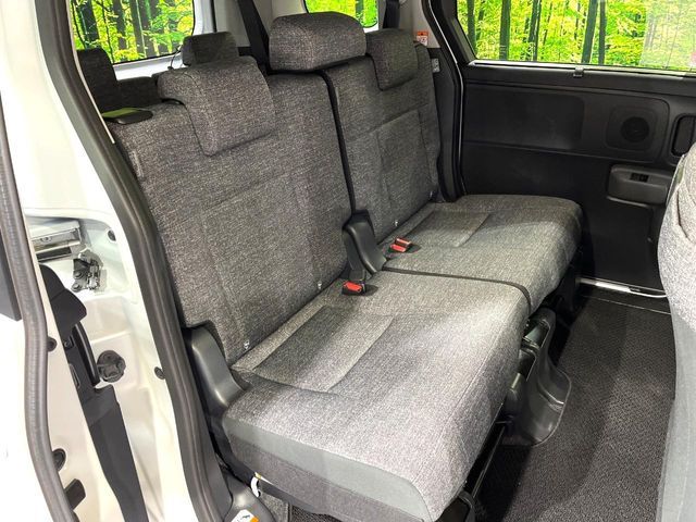 TOYOTA SIENTA HYBRID 2025