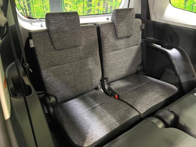 TOYOTA SIENTA HYBRID 2025