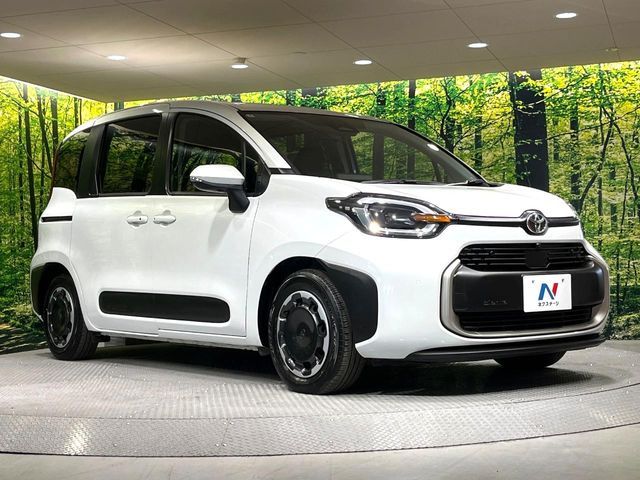 TOYOTA SIENTA HYBRID 2025