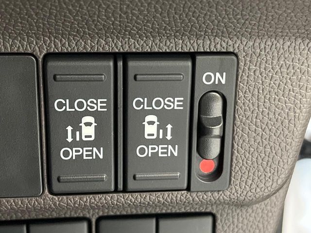 HONDA FREED HYBRID 2023