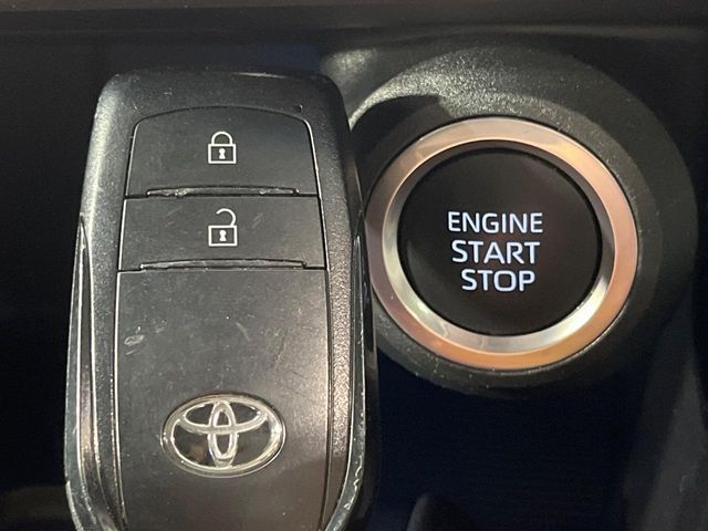 TOYOTA HARRIER 4WD 2023