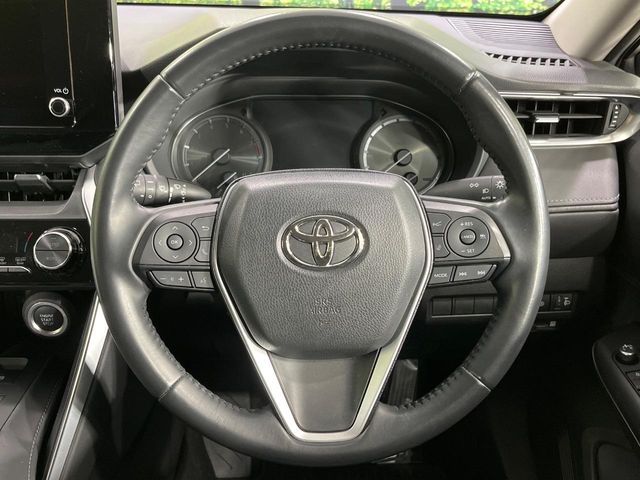 TOYOTA HARRIER 4WD 2023