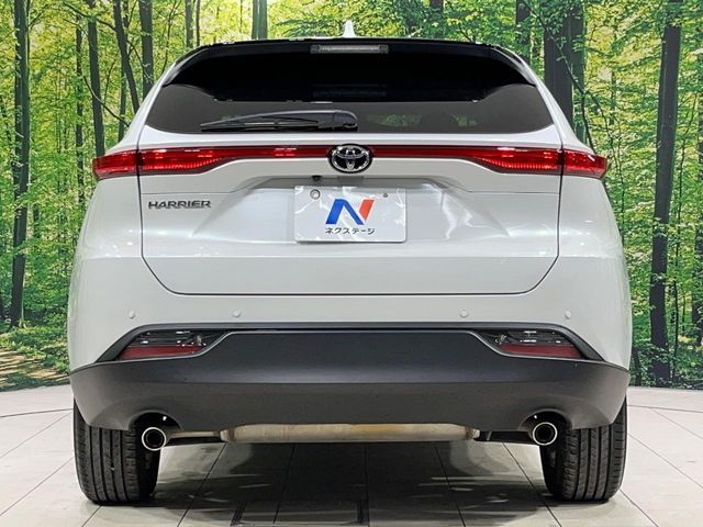 TOYOTA HARRIER 4WD 2023