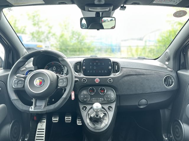 FIAT ABARTH 695 2024