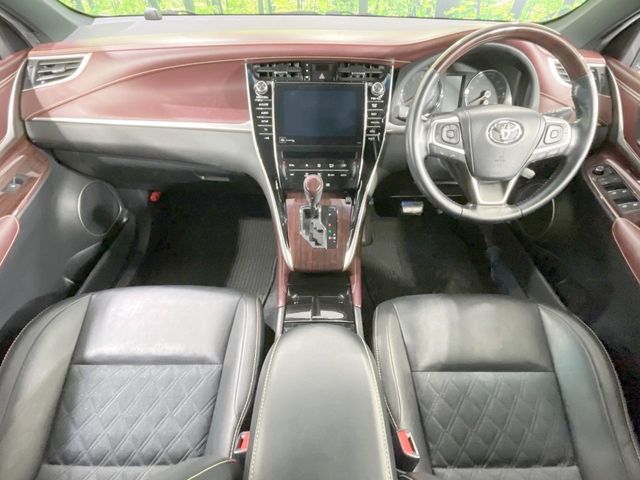 TOYOTA HARRIER 4WD 2016