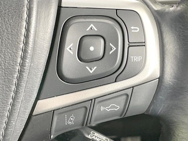 TOYOTA HARRIER 4WD 2016