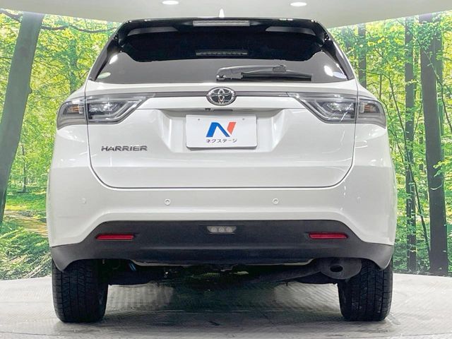 TOYOTA HARRIER 4WD 2016