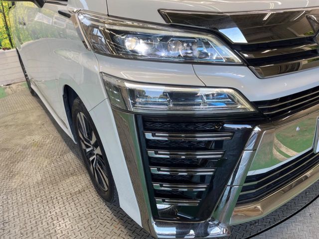 TOYOTA VELLFIRE 2018