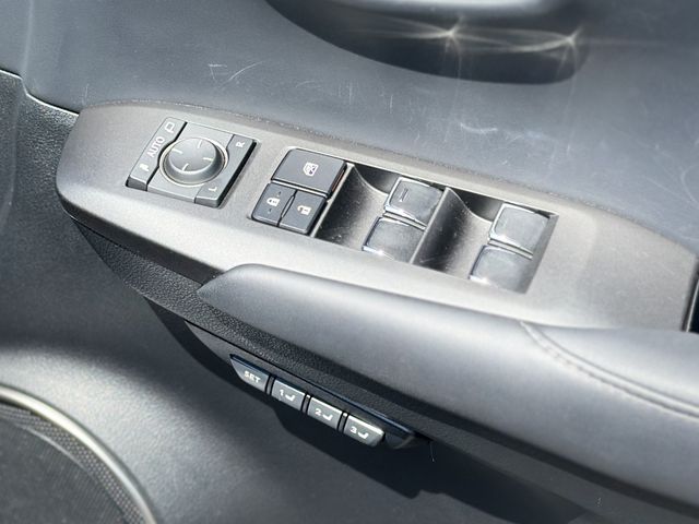 TOYOTA LEXUS NX300 2019