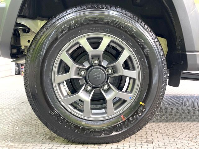 SUZUKI JIMNY NOMADE 2025