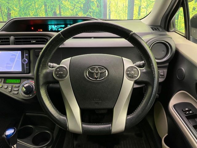 TOYOTA AQUA 2013