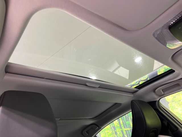 TOYOTA PRIUS 4WD 2025