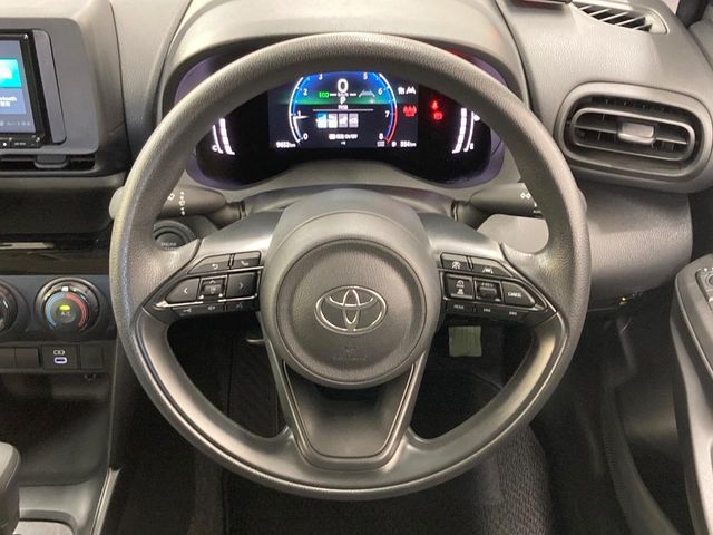 TOYOTA YARIS CROSS 2025