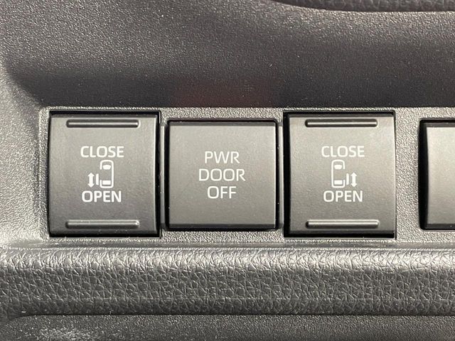 TOYOTA SIENTA HYBRID 2025