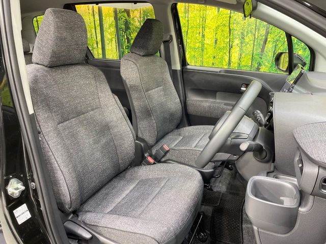 TOYOTA SIENTA HYBRID 2025