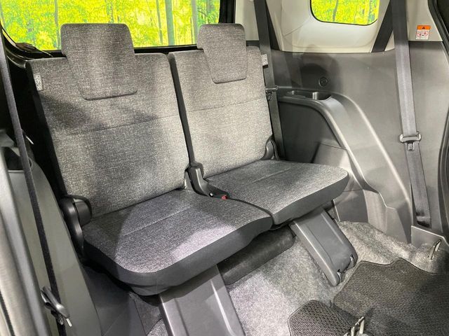 TOYOTA SIENTA HYBRID 2025