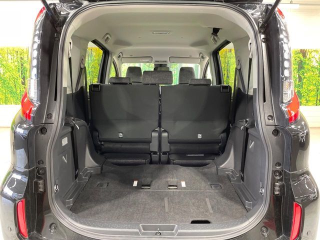 TOYOTA SIENTA HYBRID 2025