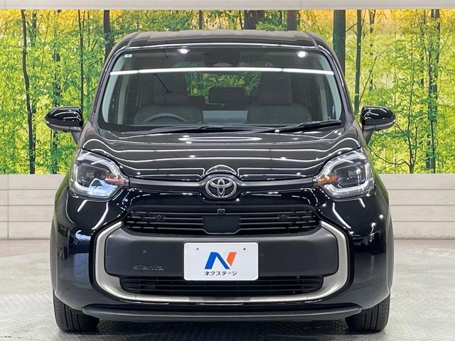 TOYOTA SIENTA HYBRID 2025