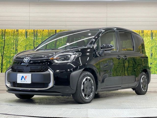 TOYOTA SIENTA HYBRID 2025