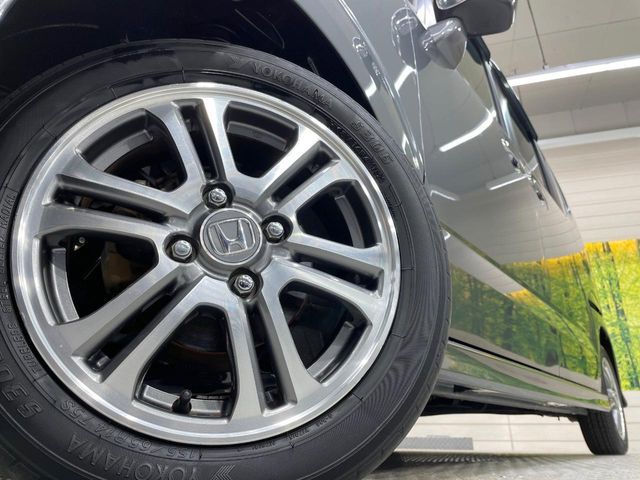 HONDA N BOX CUSTOM 2015