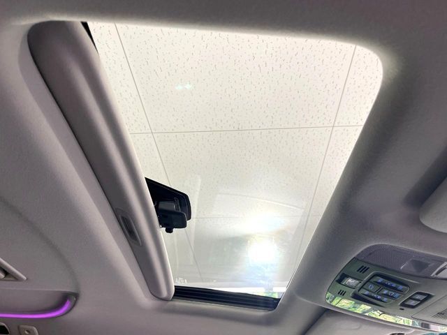 TOYOTA ALPHARD hybrid 4WD 2022