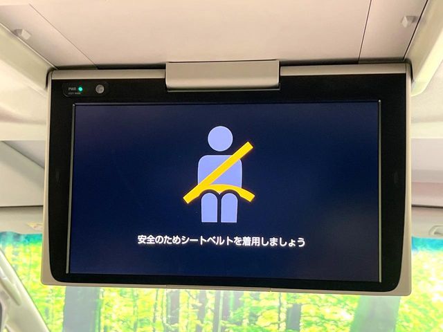 TOYOTA ALPHARD hybrid 4WD 2022