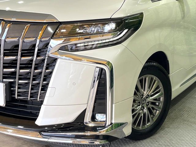 TOYOTA ALPHARD hybrid 4WD 2022