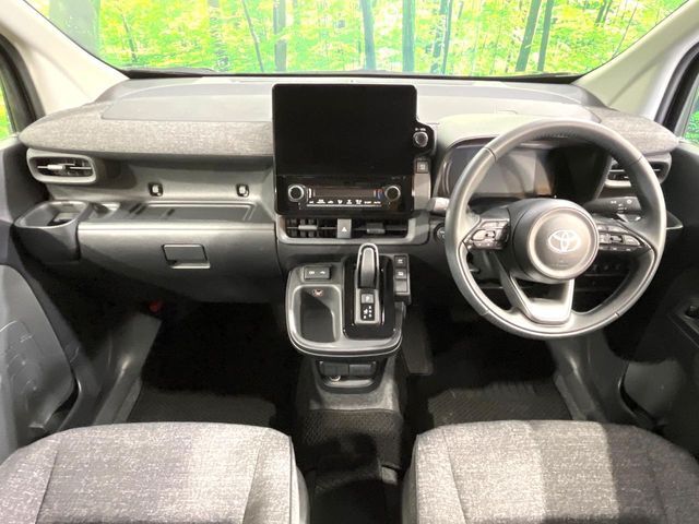 TOYOTA SIENTA HYBRID 2025