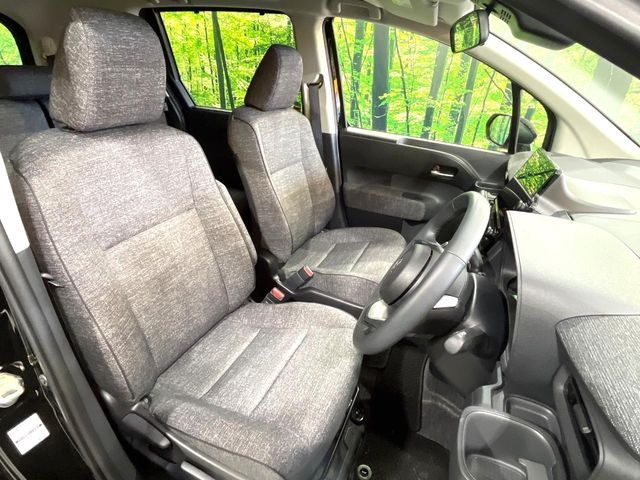 TOYOTA SIENTA HYBRID 2025