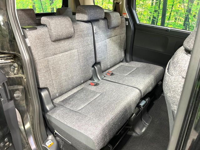 TOYOTA SIENTA HYBRID 2025