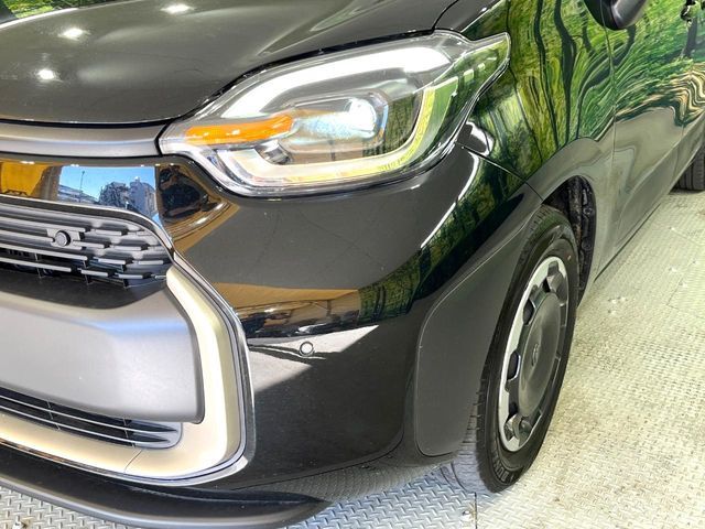 TOYOTA SIENTA HYBRID 2025