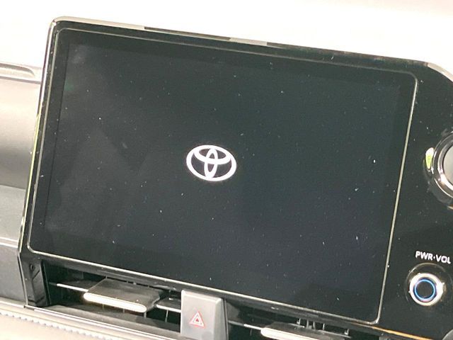 TOYOTA VOXY HYBRID 2025