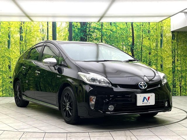 TOYOTA PRIUS 2013