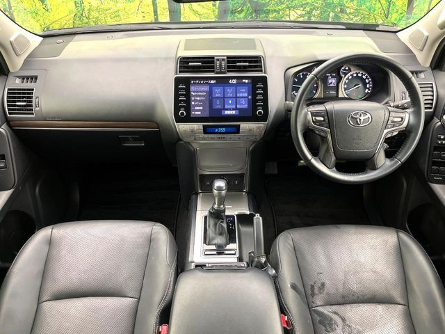 TOYOTA LANDCRUISER PRADO 2023