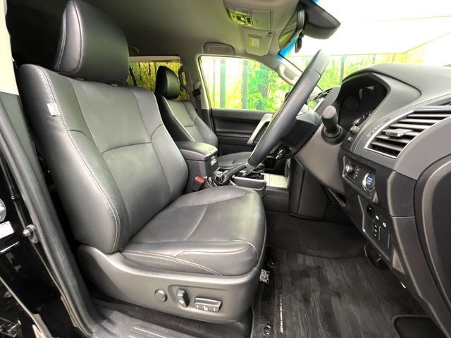 TOYOTA LANDCRUISER PRADO 2023