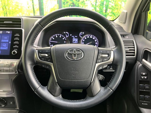 TOYOTA LANDCRUISER PRADO 2023