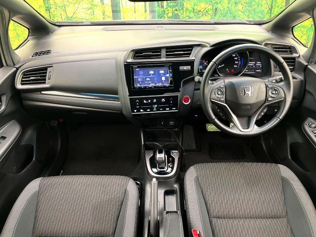 HONDA FIT HYBRID 2017