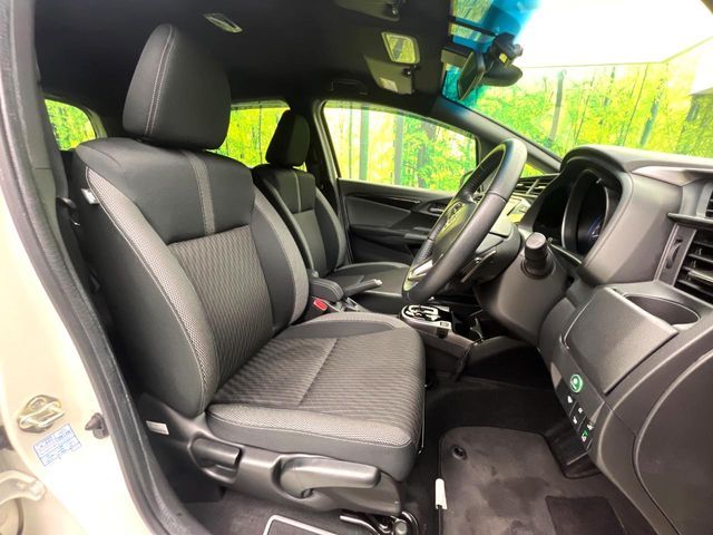 HONDA FIT HYBRID 2017