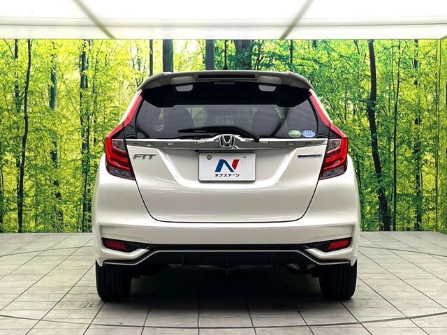 HONDA FIT HYBRID 2017