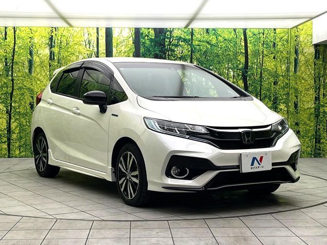 HONDA FIT HYBRID 2017