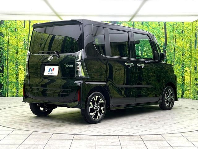 DAIHATSU TANTO CUSTOM 2024