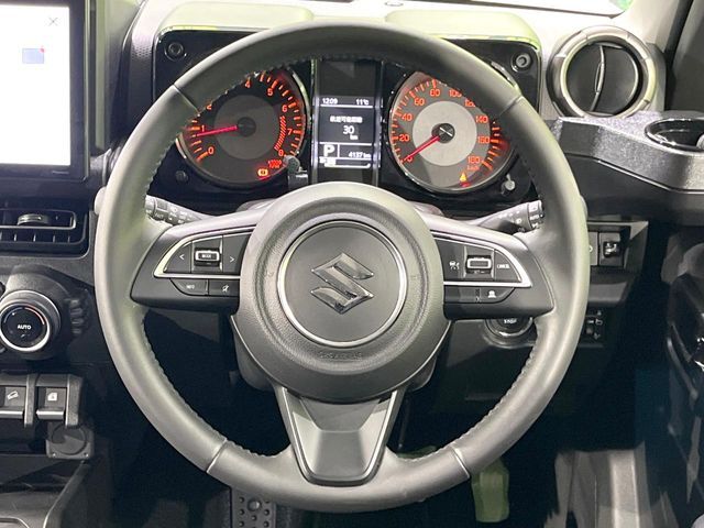 SUZUKI JIMNY NOMADE 2025