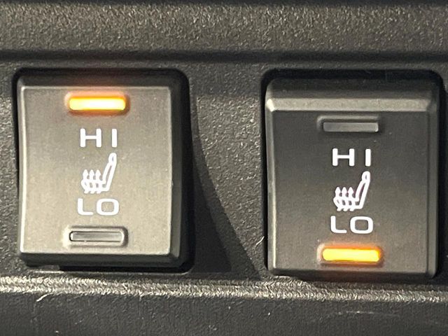 TOYOTA COROLLA CROSS HYBRID 2024