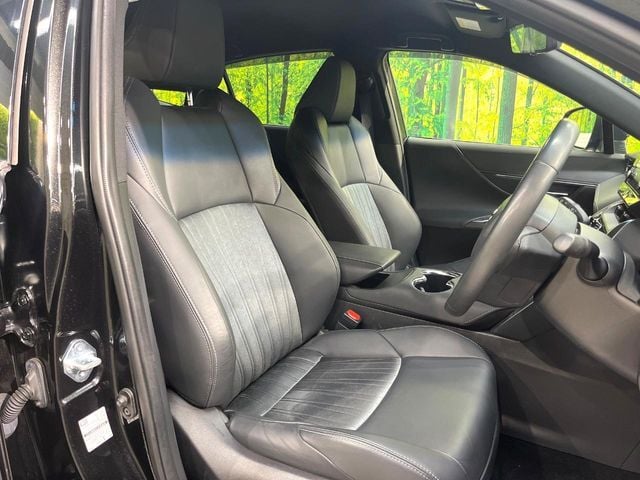 TOYOTA HARRIER HYBRID 2022