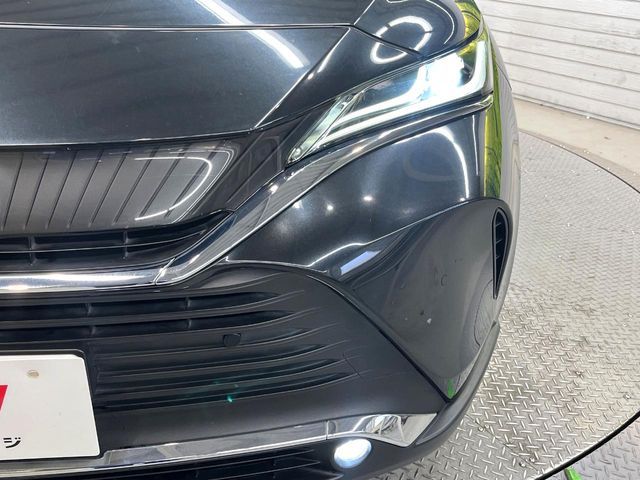 TOYOTA HARRIER HYBRID 2022