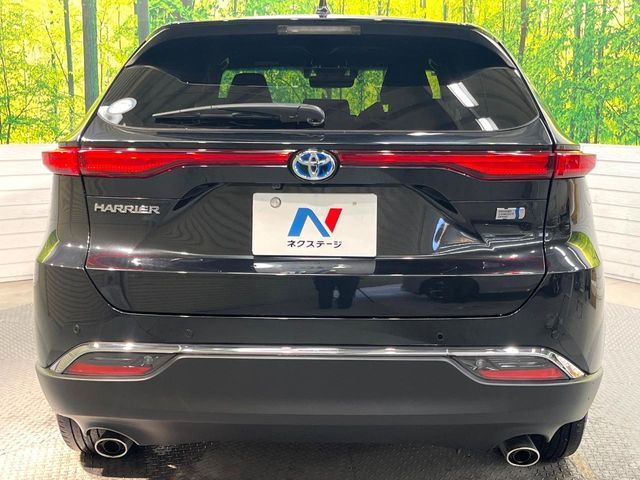 TOYOTA HARRIER HYBRID 2022