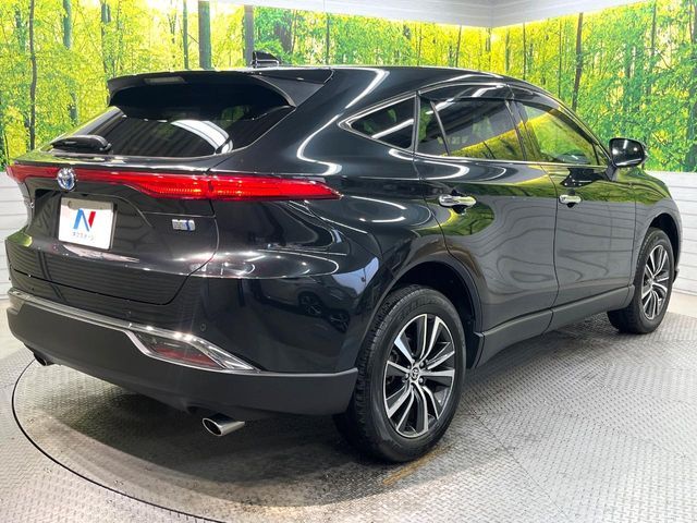 TOYOTA HARRIER HYBRID 2022