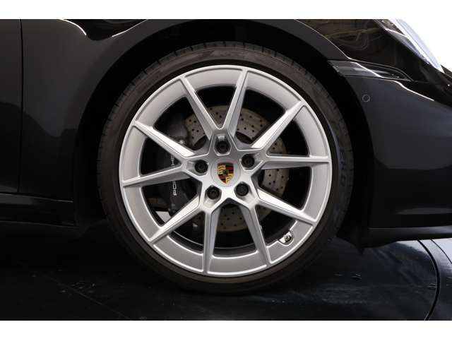 PORSCHE PORSCHE 911 2024