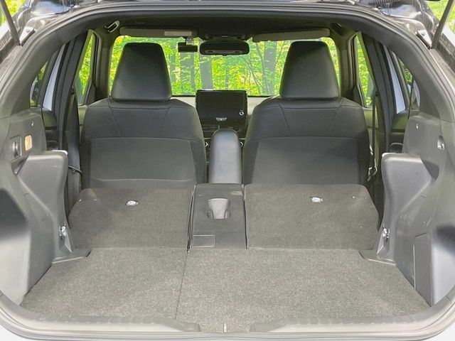 TOYOTA YARIS CROSS 2025